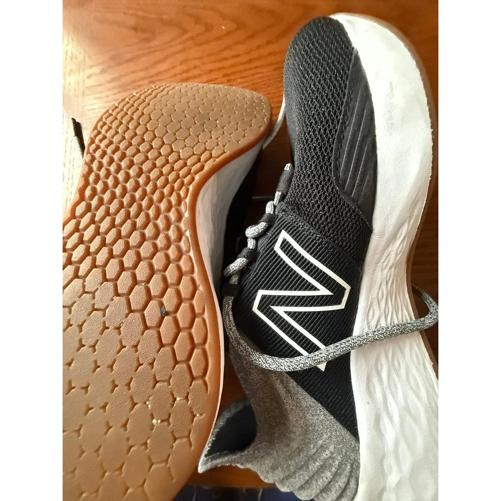 New Balance Fresh Foam Roav v1 Black Grey Running Shoes WROAVTK Women 6.5